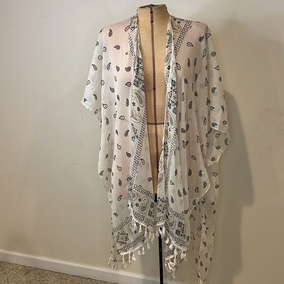 Steve Madden Paisley Print Open Front Kimono - O/S - Picture 1 of 10